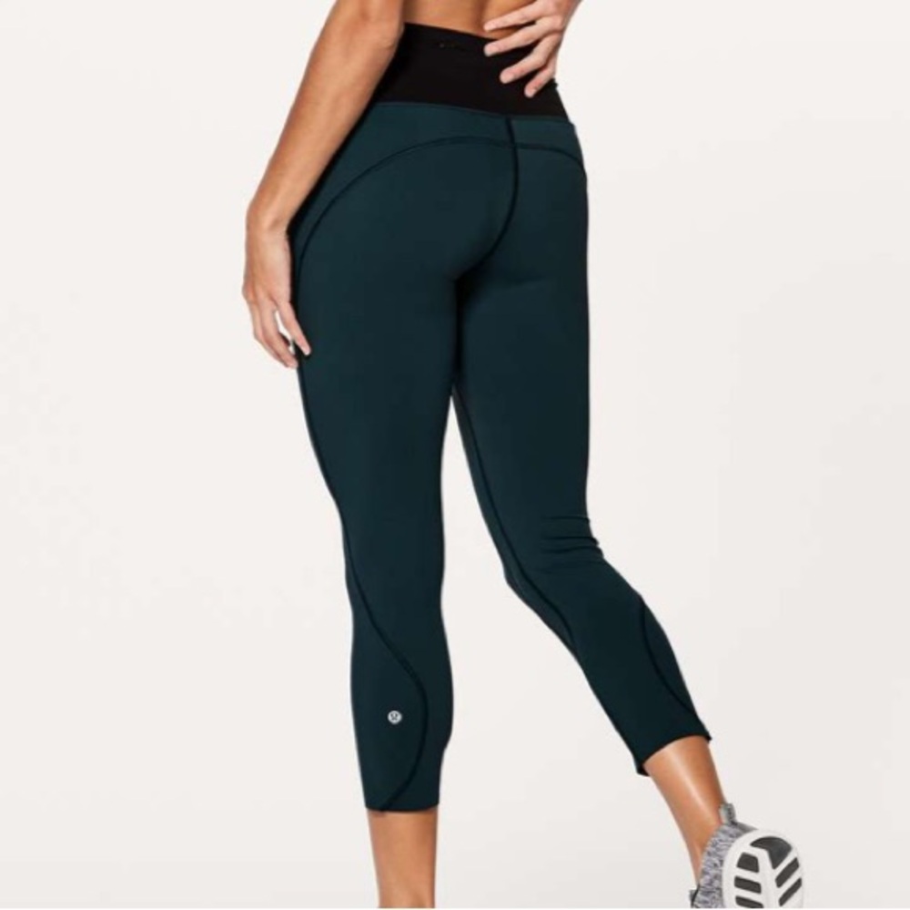 Lululemon Run The Day Crop
